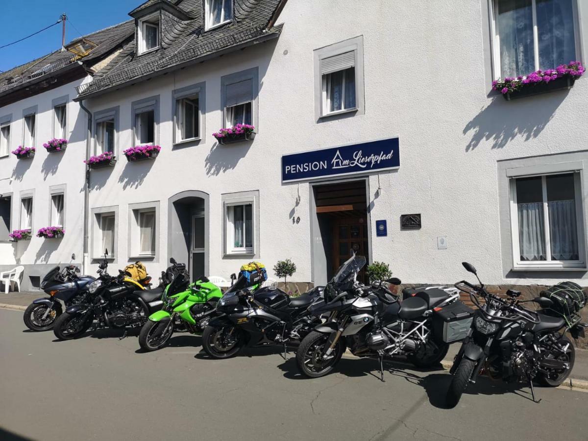 Pension Am Lieserpfad Manderscheid Exterior photo